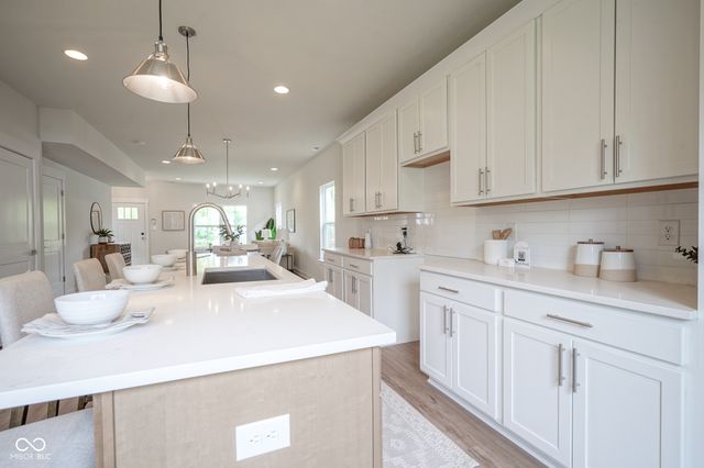 206 N Hamilton Avenue, Indianapolis, IN 46201