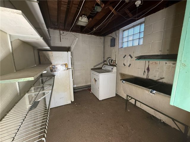 815 Sweetleaf Dr, Monroeville, PA 15146