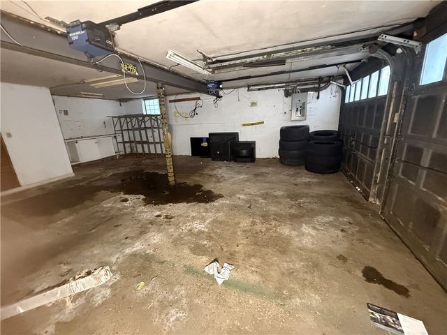 815 Sweetleaf Dr, Monroeville, PA 15146