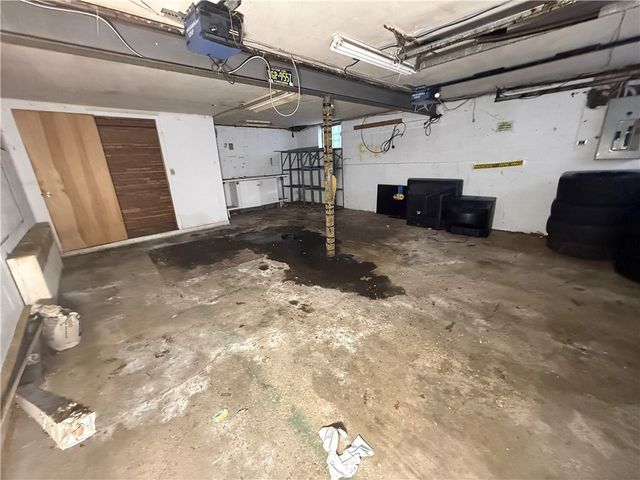 815 Sweetleaf Dr, Monroeville, PA 15146