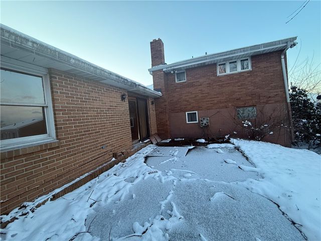 815 Sweetleaf Dr, Monroeville, PA 15146