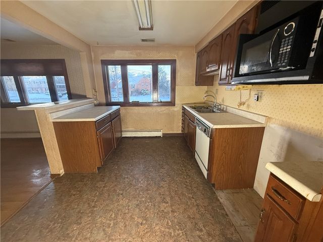 815 Sweetleaf Dr, Monroeville, PA 15146