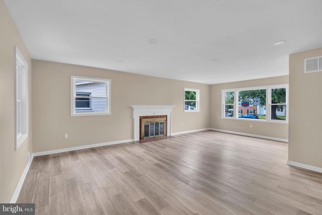 7536 ABBINGTON DR, Oxon Hill, MD 20745