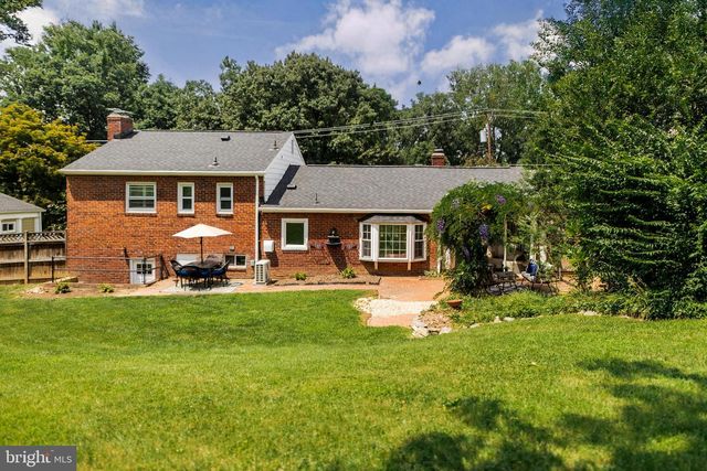 3115 SHADELAND DR, Falls Church, VA 22044