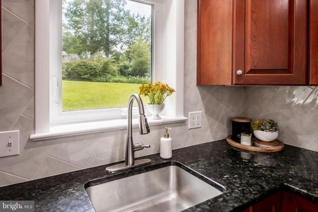 3115 SHADELAND DR, Falls Church, VA 22044