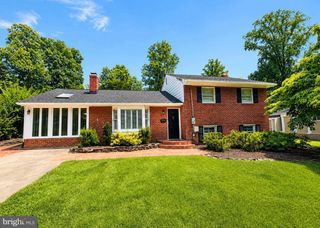 3115 SHADELAND DR, Falls Church, VA 22044