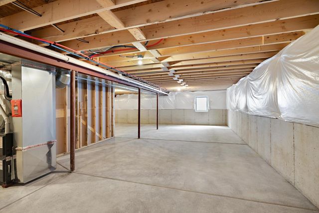 557 E 130th Lane, Crown Point, IN 46307