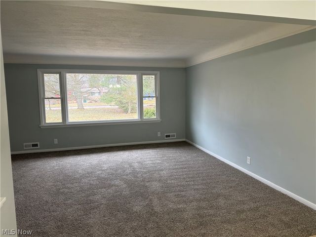 682 Archer Road, Bedford, OH 44146