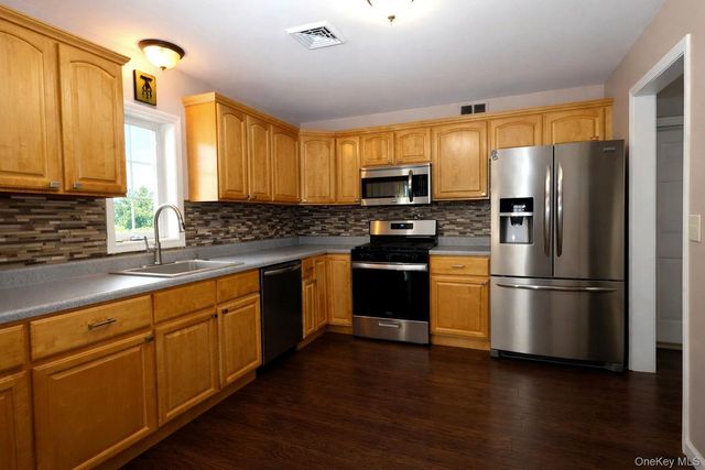 1 Decker Farm Road, Monticello, NY 12701