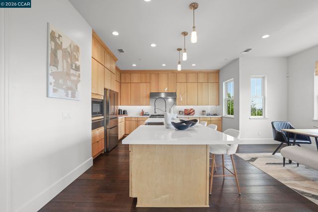 38 Fiddleneck Way, Orinda, CA 94563