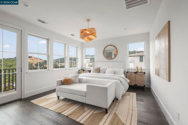 38 Fiddleneck Way, Orinda, CA 94563