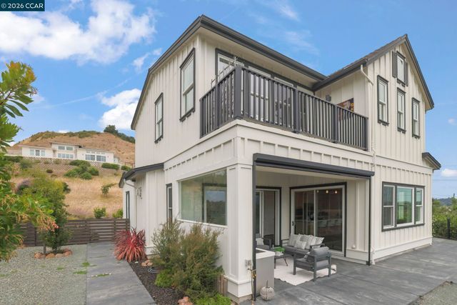 38 Fiddleneck Way, Orinda, CA 94563