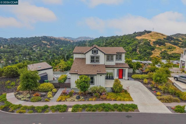 38 Fiddleneck Way, Orinda, CA 94563