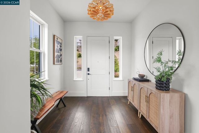 38 Fiddleneck Way, Orinda, CA 94563