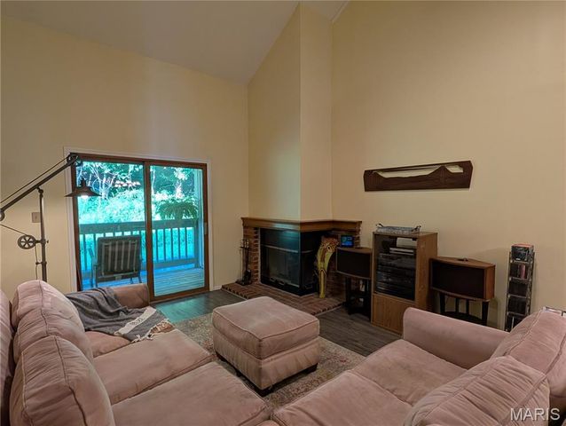 2270 Rule Avenue D, Maryland Heights, MO 63043