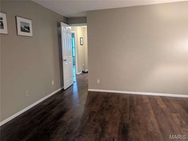 2270 Rule Avenue D, Maryland Heights, MO 63043