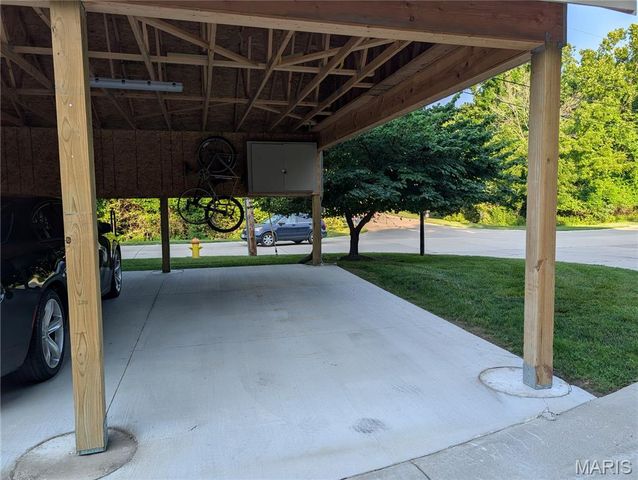 2270 Rule Avenue D, Maryland Heights, MO 63043