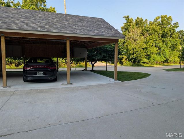 2270 Rule Avenue D, Maryland Heights, MO 63043