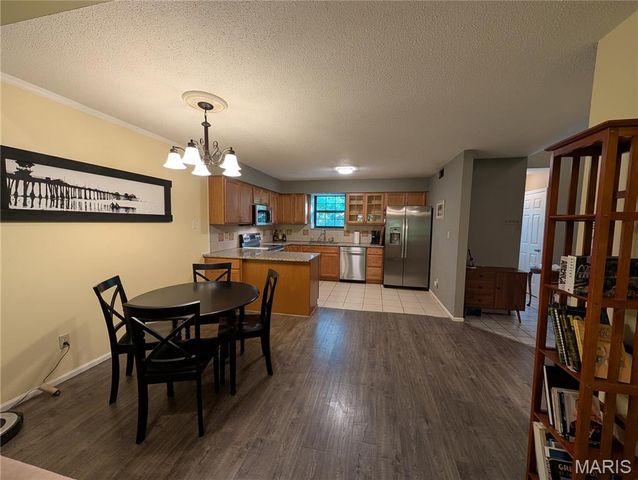2270 Rule Avenue D, Maryland Heights, MO 63043