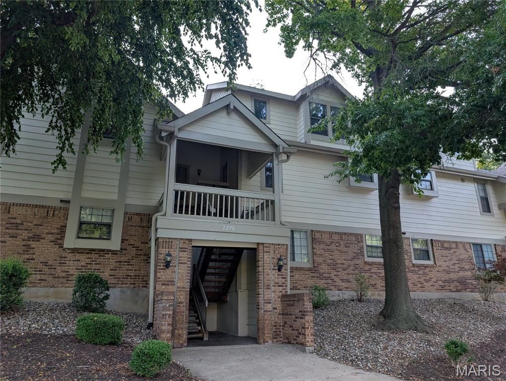 2270 Rule Avenue D, Maryland Heights, MO 63043