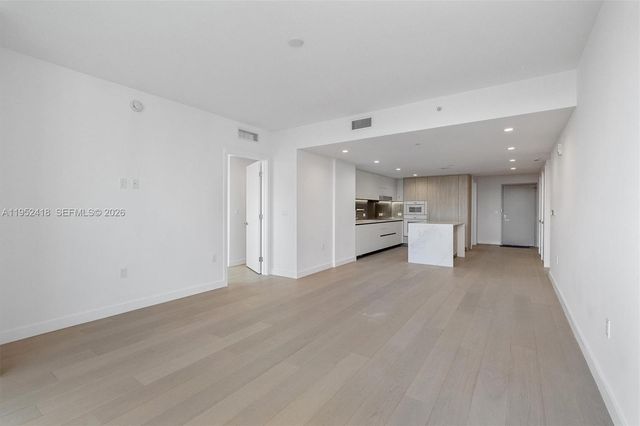 9221 E Bay Harbor 509, Bay Harbor Islands, FL 33154