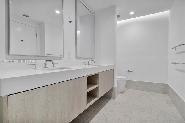 9221 E Bay Harbor 509, Bay Harbor Islands, FL 33154