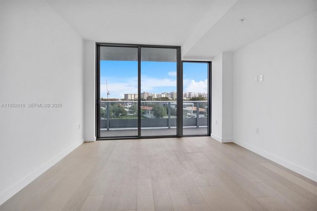 9221 E Bay Harbor 509, Bay Harbor Islands, FL 33154