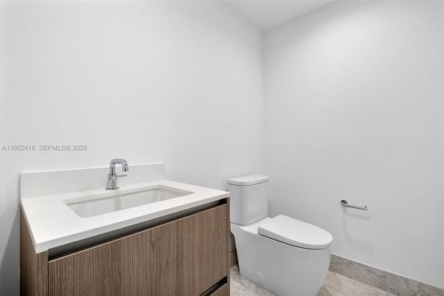 9221 E Bay Harbor 509, Bay Harbor Islands, FL 33154