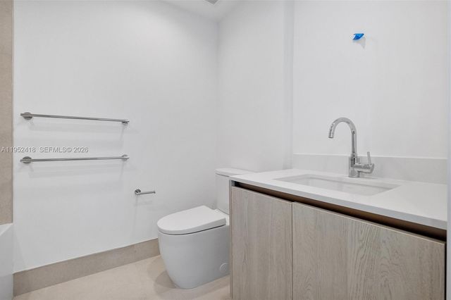 9221 E Bay Harbor 509, Bay Harbor Islands, FL 33154