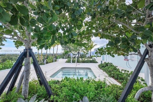 9221 E Bay Harbor 509, Bay Harbor Islands, FL 33154