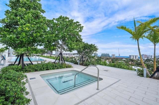 9221 E Bay Harbor 509, Bay Harbor Islands, FL 33154