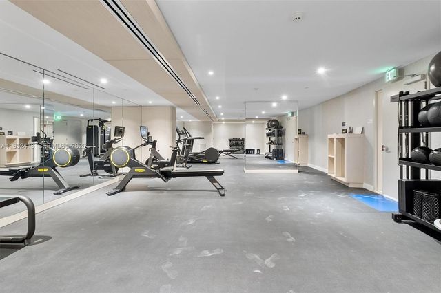 9221 E Bay Harbor 509, Bay Harbor Islands, FL 33154