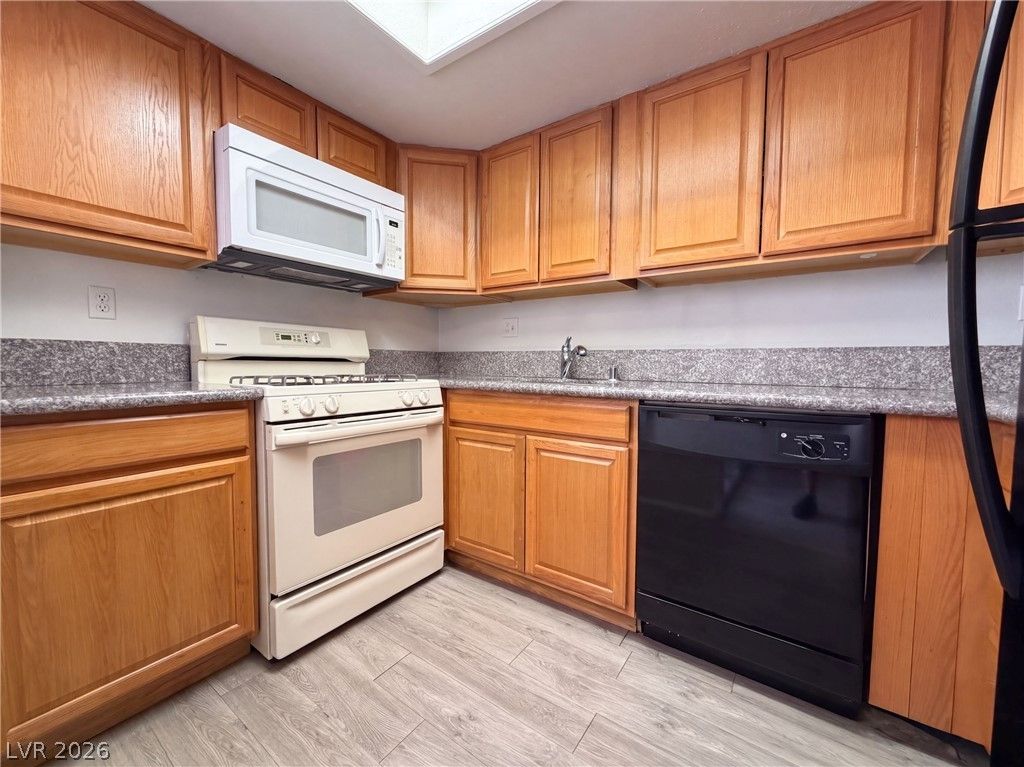 5240 Janfred Court 1, Las Vegas, NV 89103 — photo 2