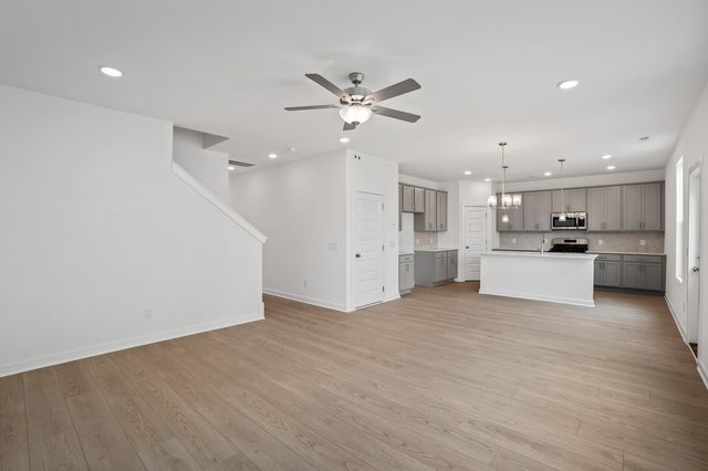 2155 Netterfield Drive, White House, TN 37188