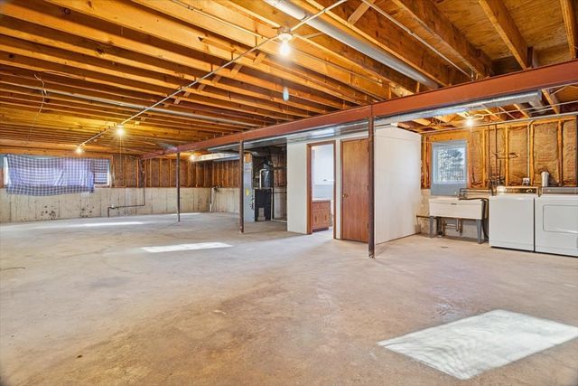 8301 Normandy Avenue, Burbank, IL 60459