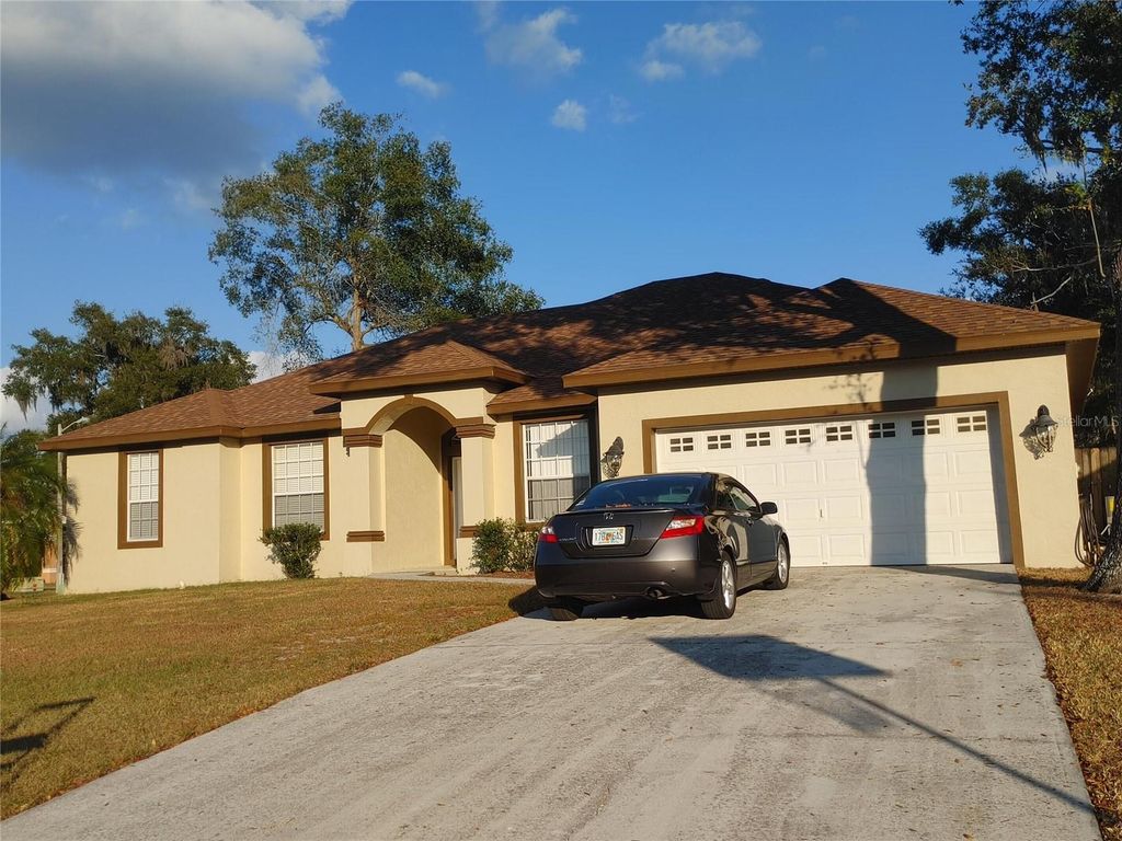 Image 1 of property listing at 5398 OXFORD MANOR CIRCLE, Lakeland, FL 33810
