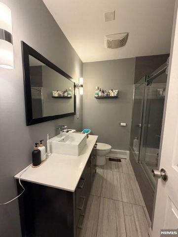 75 Charlton Avenue, Lodi, NJ 07644