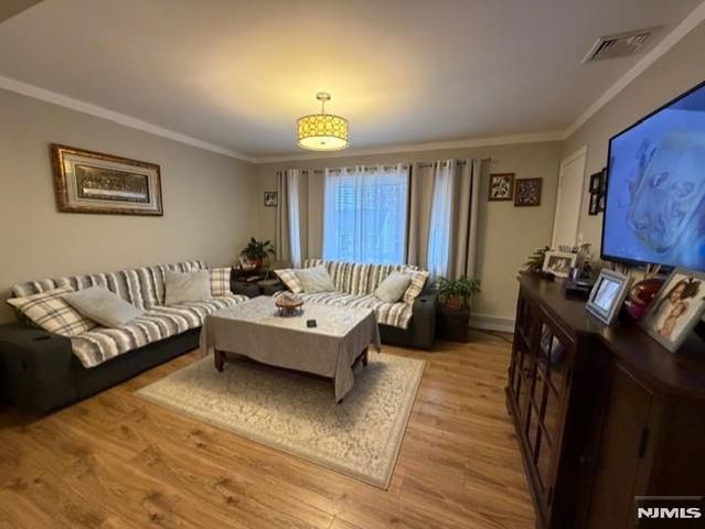 75 Charlton Avenue, Lodi, NJ 07644