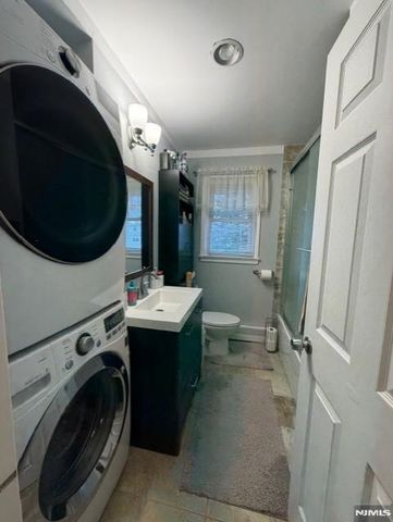 75 Charlton Avenue, Lodi, NJ 07644