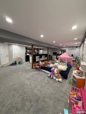 75 Charlton Avenue, Lodi, NJ 07644