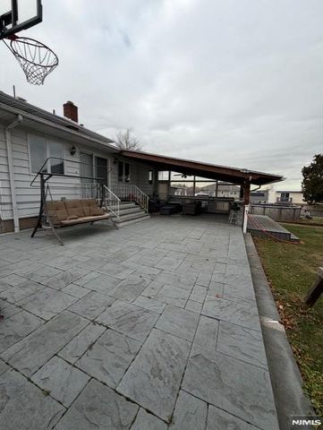 75 Charlton Avenue, Lodi, NJ 07644