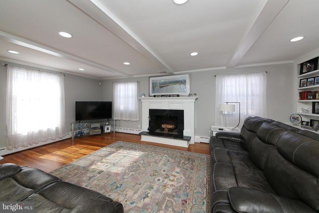 543 GREEN VALLEY RD, Langhorne, PA 19047