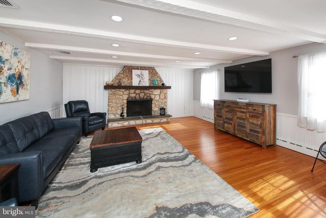 543 GREEN VALLEY RD, Langhorne, PA 19047