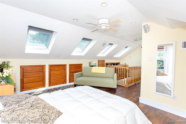 10564 Lasalle Boulevard, Huntington Woods, MI 48070