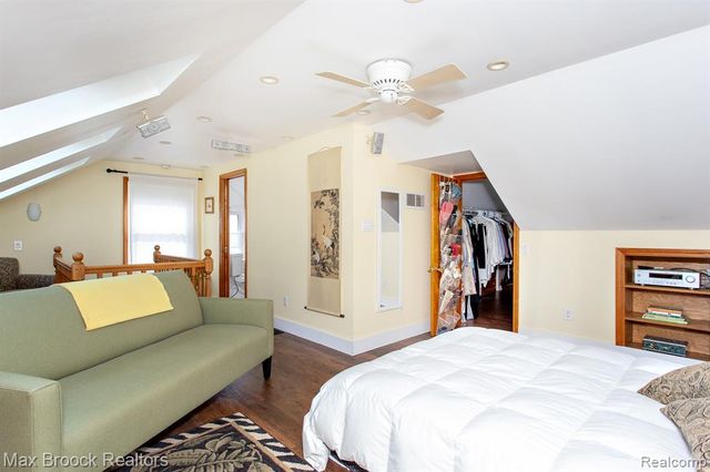 10564 Lasalle Boulevard, Huntington Woods, MI 48070