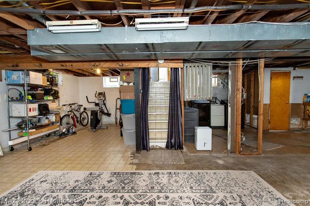 10564 Lasalle Boulevard, Huntington Woods, MI 48070