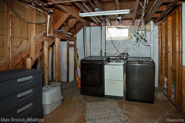 10564 Lasalle Boulevard, Huntington Woods, MI 48070