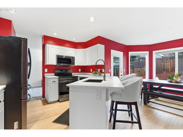 15410 Sw GULL Ct, Beaverton, OR 97007