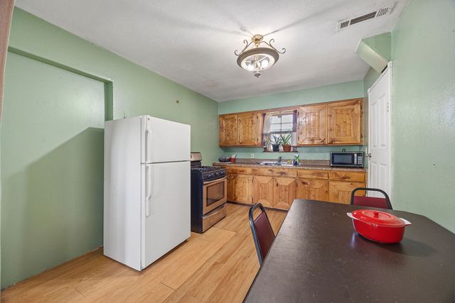 1318 Hembree Avenue, Springdale, AR 72764