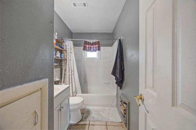 1318 Hembree Avenue, Springdale, AR 72764